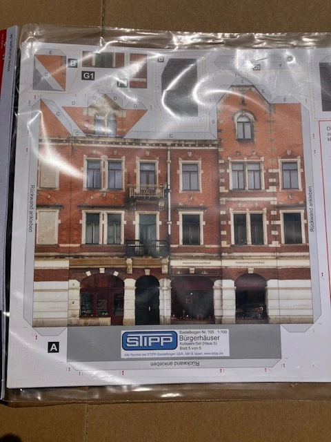 AUHAGEN 42501 , HO/TT 1:100, Set 5 kulis městských domů