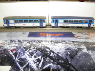 HO Roco 70378, Motorový vůz 810 472-1 + přívěsný vůz ČD, analog